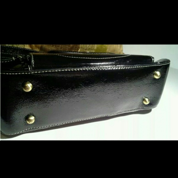 PERLINA NEW YORK REAL PATENT LEATHER HANDBAG - Picture 4 of 10